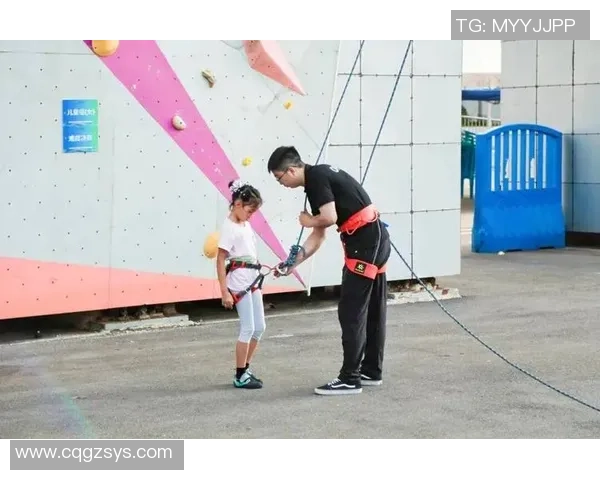 成都攀岩队在世界滑板锦标赛中以58分稳居积分榜首位