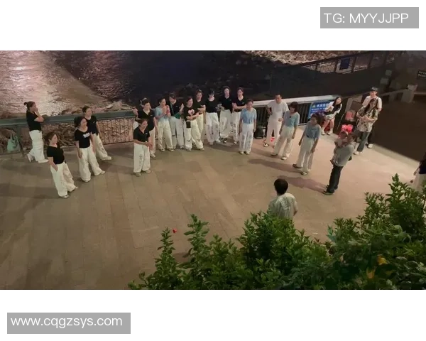 杭州街舞队荣登全国街舞意识排行榜第四名引发热议 杭州街舞队荣登全国街舞意识排行榜第四名引发热议