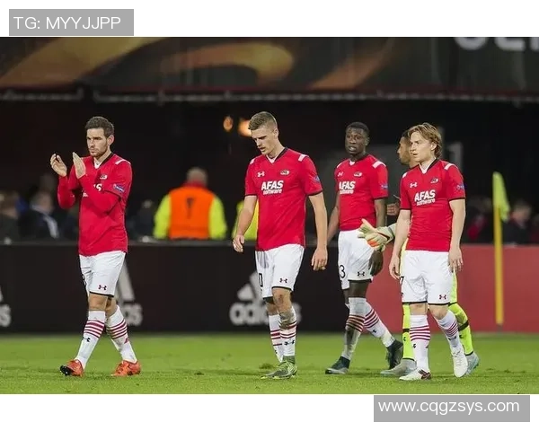 乌德勒支主场迎战阿尔克马尔争夺联赛关键三分的激烈对决