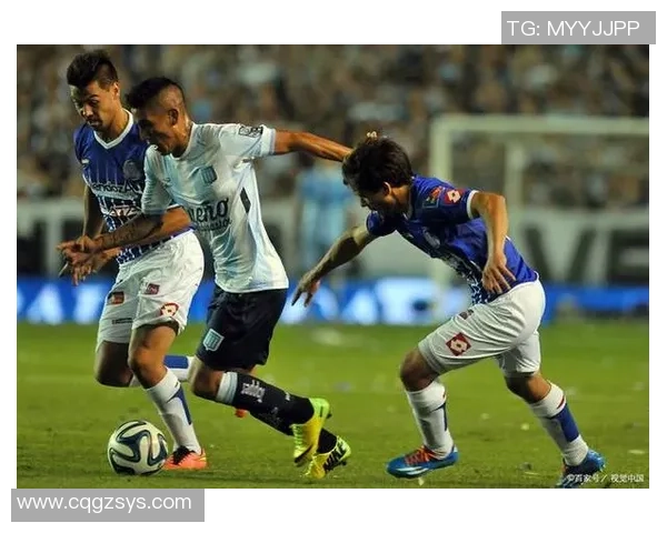 巴兰青年在主场迎战防卫者，力争全取三分展现球队实力与决心